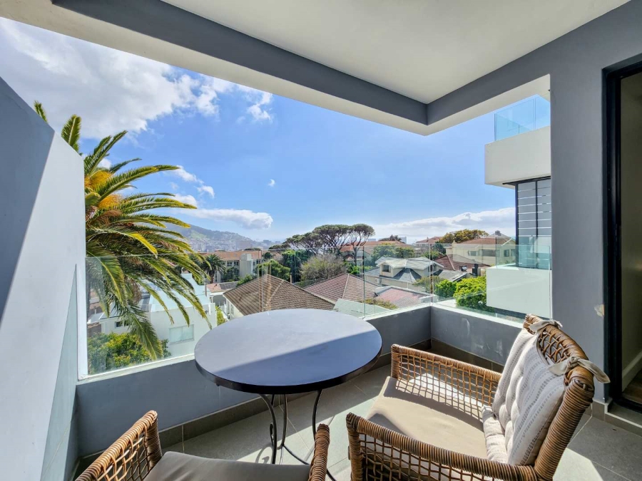 2 Bedroom Property for Sale in Vredehoek Western Cape